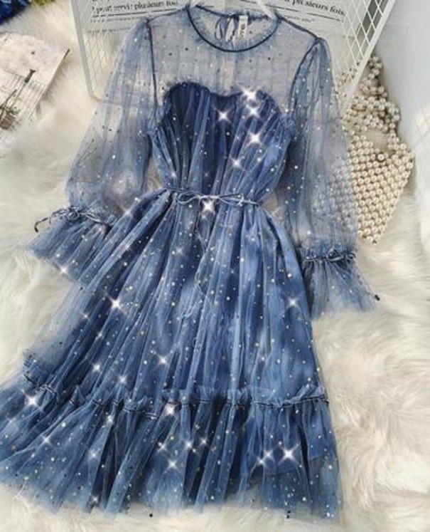 Vestido de tul con estrellas azul