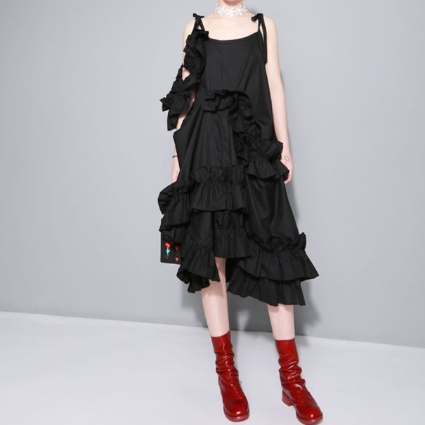 Vestido extravagante con volantes negro
