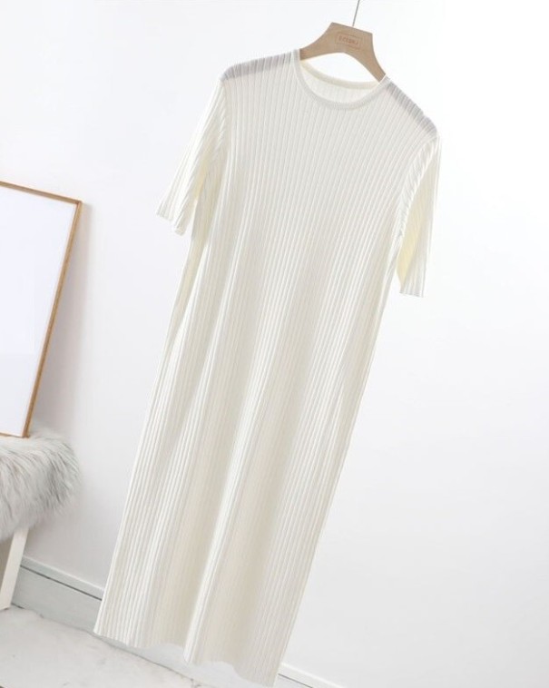 Vestido midi de mujer con mangas cortas blanco