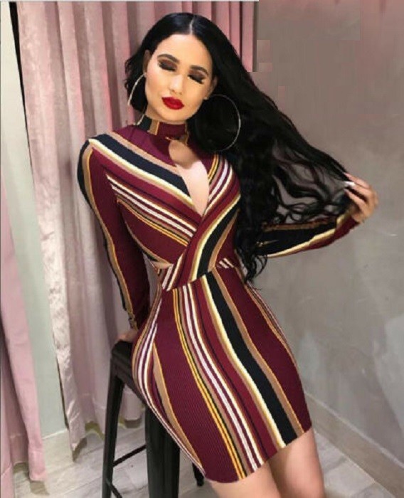 Vestido mini de rayas con escote L