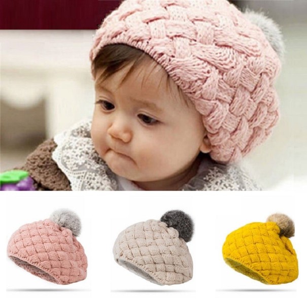 Vinterbarnmössa med pompom