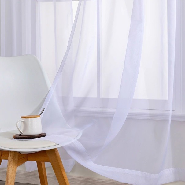 Voile gardin med öljetter