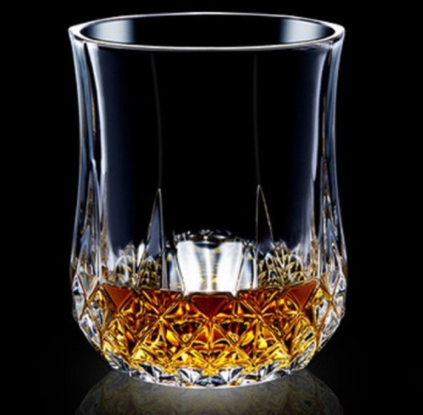 Whiskyglas 1