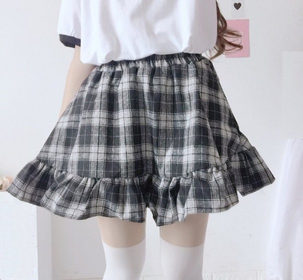 Women's Checked Skirt with Ruffle 2