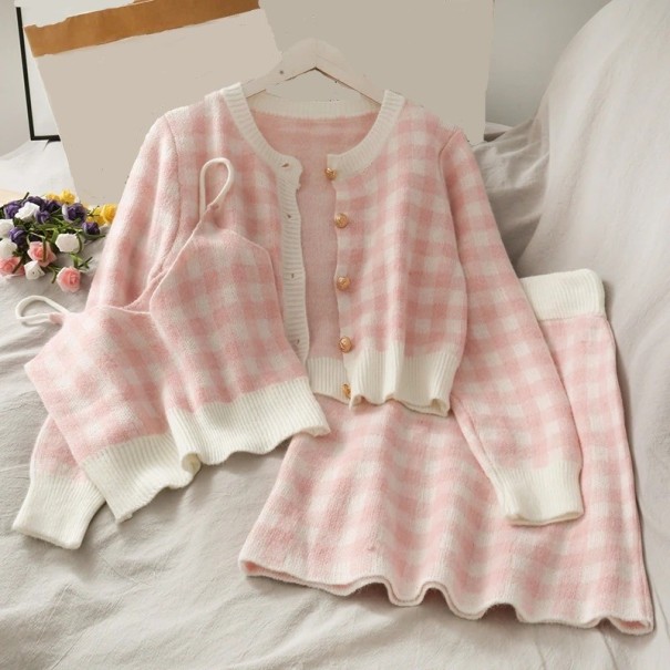 Women's Crop Top, Sweater and Skirt pink