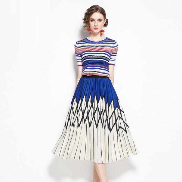 Women's Knitted Top and Skirt B1276 M