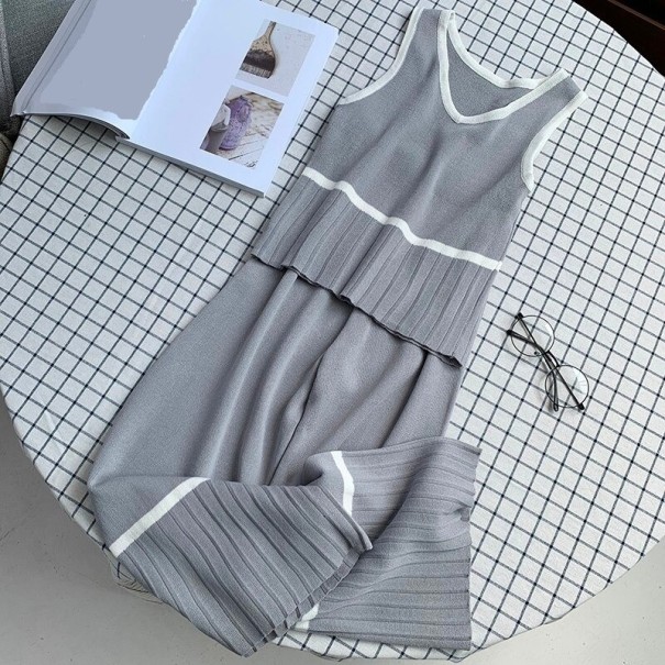 Women's Knitted Top and Trousers grey