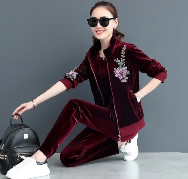 Women's T-shirt, Hoodie and Joggers wine red M