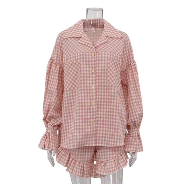 Women's Two-Piece Oversized Shirt with Long Sleeves and Ruffled Shorts Striped Pattern Polyester and Cotton for Summer and Holiday pink L