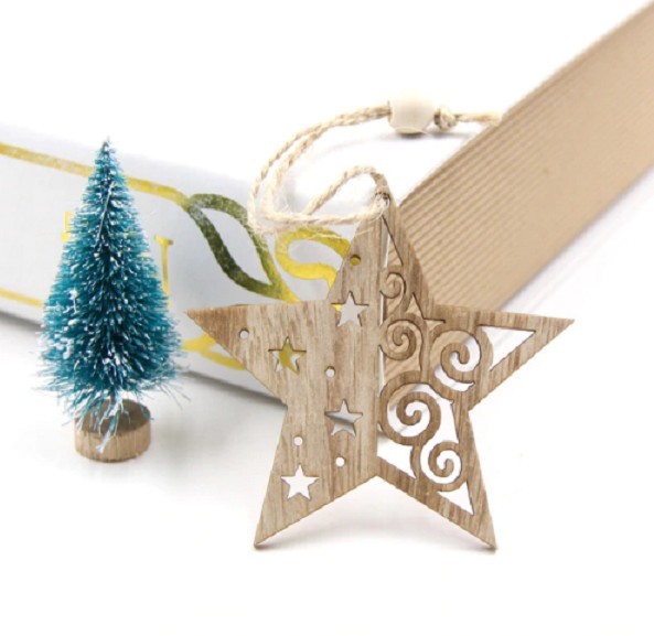 Wooden Christmas Decoration - 6 Pieces star
