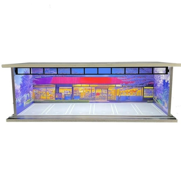 Wystawowa diorama garaż 30 x 13,5 x 10 cm Skala 1:64 Nocny parking przy supermarkecie Scena modelarska dla kolekcjonerskich modeli samochodów 1