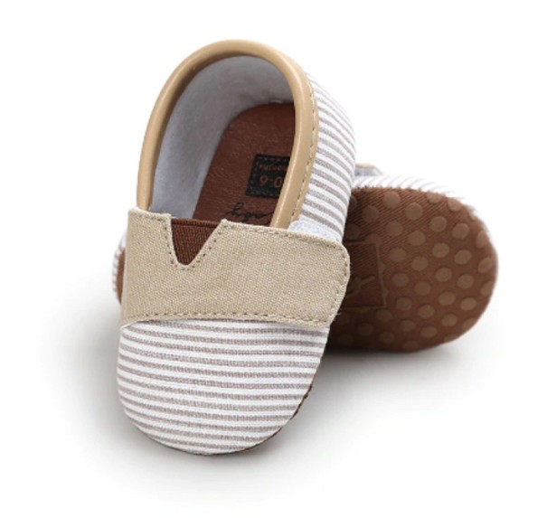 Zapatillas modernas para niños beige 6-12 meses