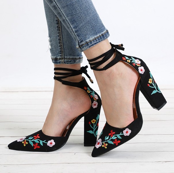 Zapatos de salón de mujer con flores negro 36