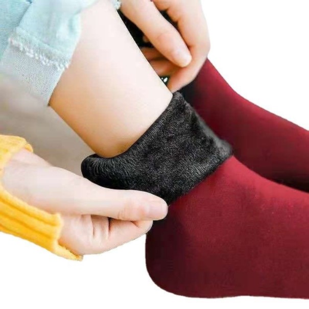 Zateplené vysoké ponožky vínová