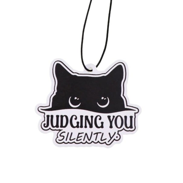 Závesný osviežovač vzduchu do auta čierna mačka Judging You Silently voňavý prívesok biely s potlačou dekorácia interiéru 1