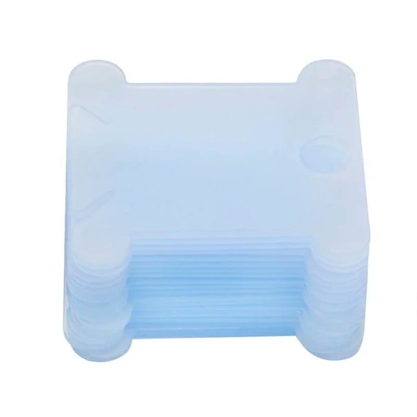 Zestaw 100 plastikowych uchwytów na nici do haftu 3,8 x 3,6 cm. Organizer na nici do szycia i haftu krzyżykowego. Szpulki do nawijania i czyszczenia włóczki i bawełny. niebieski