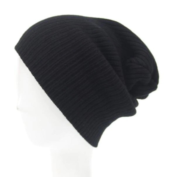 Zimná pletená čiapka J3085 čierna