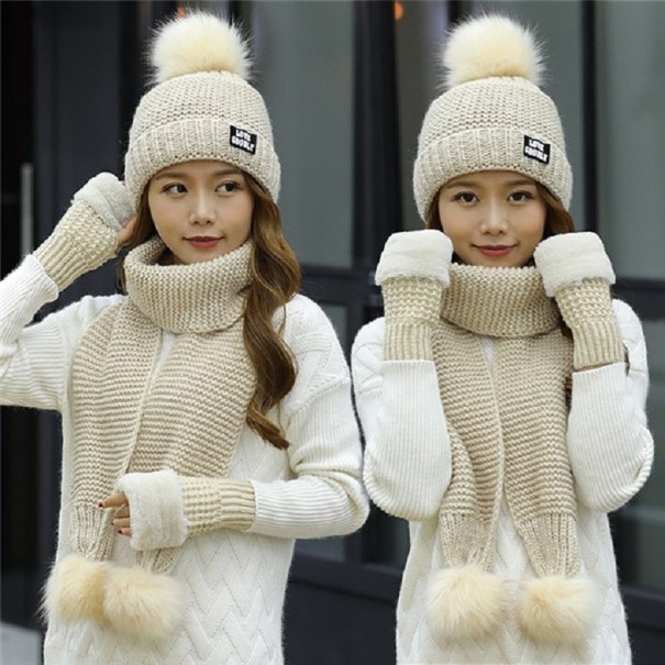 Zimowy zestaw damski z czapką, szalikiem i rękawiczkami beżowy