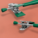 10 unidades de cabides verdes para calças com clipes 31 x 13,5 cm Cabides de plástico para calças Cabide suspenso para armário Organizador de roupa 3