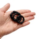 Set med tre chokeringar i silikon med olika storlekar och stimulerande bollar Diskret förpackning 4
