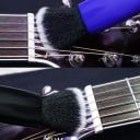 Kaksipäinen kitaranpuhdistusharja hienopölyhuisku otelaudan ja rungon hoitoon, akustinen ja sähkökitara 7