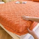 Housse de matelas en flanelle extensible 180 × 220 cm, Housse douce et chaude qui reste en place, motif à carreaux et vagues 17