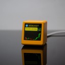 Skrivbordsapparat för övervakning av bitcoin, aktier och valutor med pekskärm, LED-display 30 x 30 mm, USB-strömförsörjning 10