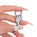 Modetrend brosch hand 1,5 x 3,3 cm Rock punk tillbehör av zinklegering Metallisk nål brosch för jacka ryggsäck kläder 2