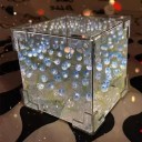 Dekorative Lichtwürfel mit LED-Tulpen 9 x 9 x 9 cm Moderne Wohnraumdekoration für Tisch, Regal oder Kommode 1