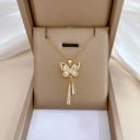 Colier choker auriu pentru femei cu pandantiv fluture din oțel inoxidabil cu zirconii 2