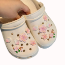 12 ks Dekorace na crocsy třešnové květy 2-3 cm PVC ozdoby do nazouváků 3D květinové doplňky do děrovaných bot jarní motiv 2