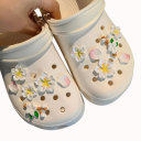 12 pcs Décorations pour crocs fleurs de cerisier 2-3 cm ornements en PVC pour sabots accessoires floraux 3D pour chaussures à trous motif 4