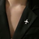 Nerezová brož letadlo 20 × 20 mm kovový pin minimalistický tvar doplněk na oblečení klopu batoh cestování pilotní motiv 6