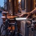 Framljus för cykel W617 17 LED 2000–3000 lumen 10000 mAh Batteri Med display Aluminium och plast Svart USB-C laddning För landsvägscyklar 5