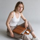Fodral för bärbar dator 13 till 14 tum i ekoläder med klaff 25,5 x 34 cm Musmatta för MacBook Air 13 och Pro 14 2