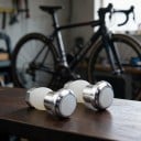 2 st LED-lampor till styrets ändar Varningsblinkers för cykel 2 lägen 45 x 25 mm Aluminium och gummi För styren 16 till 23 mm 6