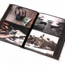 Fotoalbum 200 listů na fotky 10 x 15 cm Lněné plátno a PP kapsy 23,2 x 19 cm Gumička na zavírání Béžové s lístky Na rodinné fotky 2