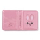 Mini fotoalbum s kresleným zvířátkem Na fotky 7,6 cm Rozměr 8,8 x 2,8 x 11 cm Průhledné kapsy Růžové Na fotky i sběratelské karty 3