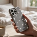 Fodral för iPhone 18 Pro Blommönster med prästkragar Skyddande skal Höjt kameraram Skydd för sidor och kanter 30