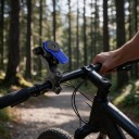 Držák telefonu na kolo a motorku s tlumičem vibrací a rychloupínacím zámkem Otočný 360° Plast ABS Na řídítka 2