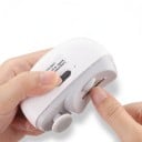 Elektrický zastřihovač nehtů 3v1 pro miminka i dospělé 2 rychlosti LED světlo a dětská pojistka 8,5 x 6,8 x 3 cm USB-C Bílý Manikúra 3