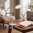 Aufladbare LED-Lampe mit Clip Rundlicht 8,6 cm Flexibler Arm 39,5 cm 1200 mAh USB-C Ein-Touch-Taste Weiß Zum Lesen und für den Tisch 4
