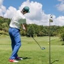 Magnetický golfový stativ a selfie tyč do 117 cm s MagSafe držákem telefonu zemním hrotem a tripodem pro natáčení švihu černý 4