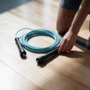 Cordino per salto veloce in PVC 5 mm Lunghezza 3,2 m Peso 115 g Durezza 80A Lunghezza regolabile Per doppi salti e fitness 3