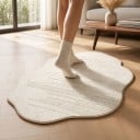 Minimalistisk stykke tæppe Uregelmæssig form Mønster med mørkere linjer 160 x 100 cm Polyester Cremebeige med bølget kant 3
