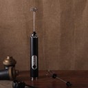 Elektrische Melkopschuimer Zwarte Mixapparaat met Ballon- en Spiraalklopper 3 Snelheden 11500 Toeren/min Opladen via USB Voor Koffie en Eieren 4