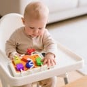 Montessori sensorisk legetøj stikdåse 18 x 9,7 cm Busy board med lys og lyde Stik af forskellige former og farver Til småbørn i bilen 1