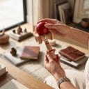 Kendama Trælegetøj Japansk Spil med Kugle på Snor 13,5 x 5,5 cm Træning af Koordination og Smidighed Til Børn og Voksne 5