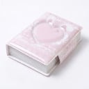 Mini pořadač na fotokarty 10,5 x 7,7 x 3 cm 16 stran PVC Růžový obal se srdíčkem a křidélky Zavírací pásek Album na fotokartičky 1