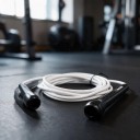 Švihadlo NEVERTOOLATE s TPU lanem 5 mm Délka 3,2 m Tvrdost 85A Odolné vůči chladu Pro vyšší postavy Na kardio 2